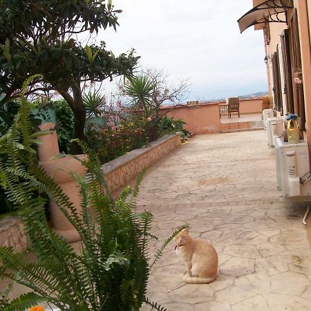 B&B Villa Sul Golfo クアルトゥ・サンテーレナ エクステリア 写真
