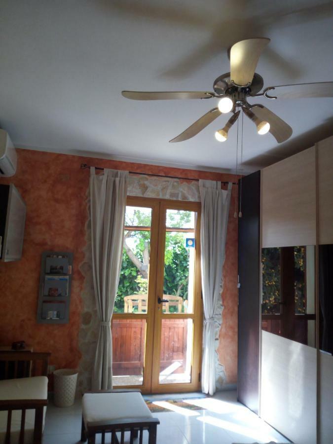 B&B Villa Sul Golfo クアルトゥ・サンテーレナ エクステリア 写真